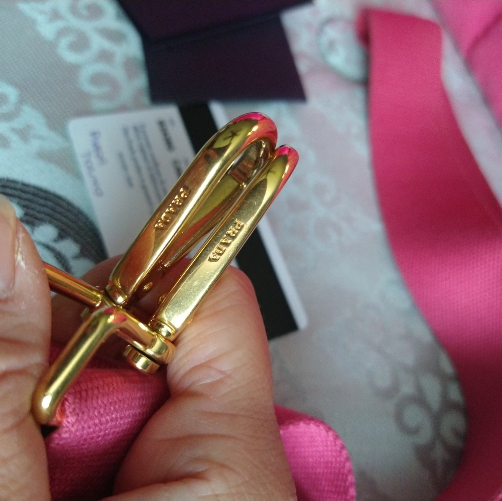 ❌SOLD❌Prada Canapa Tote Bag with Cosmetic Bag - Picture 11 of 14